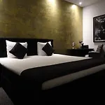 Sara\'S Boutique Hotel