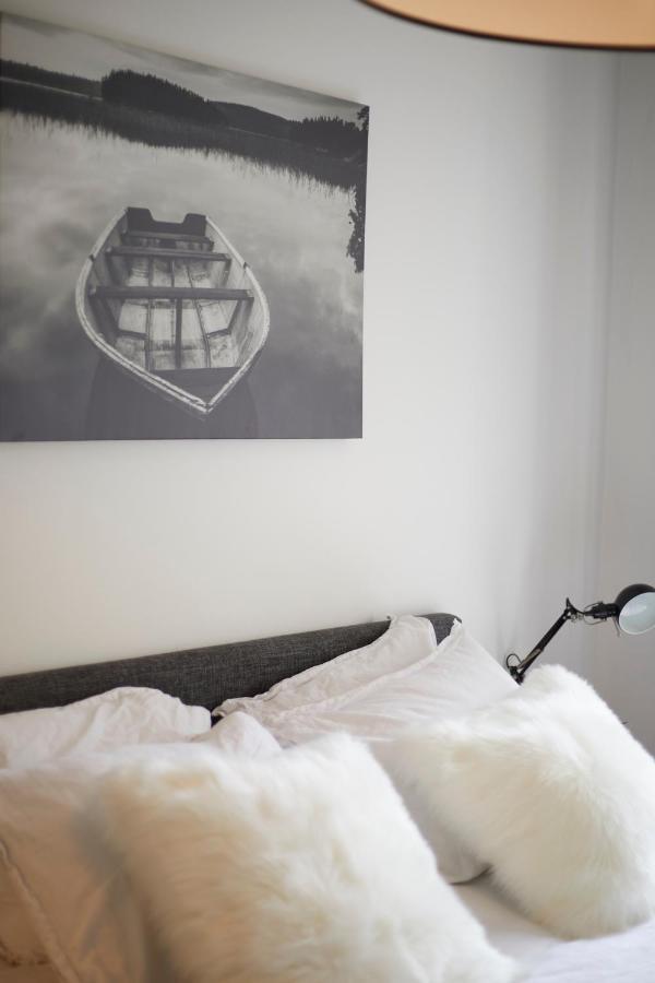 Modern Hideout Ace Location Bed & Breakfast *