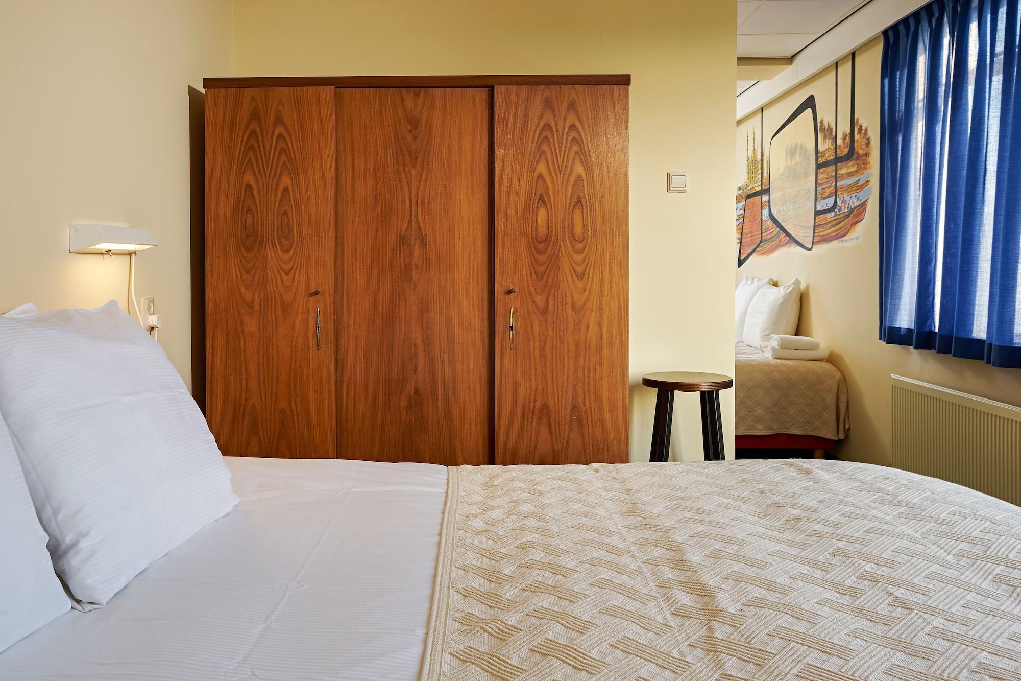 Hotel Homeland