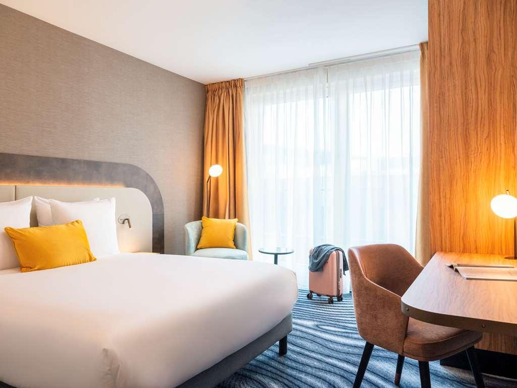 Mercure North Station 4*