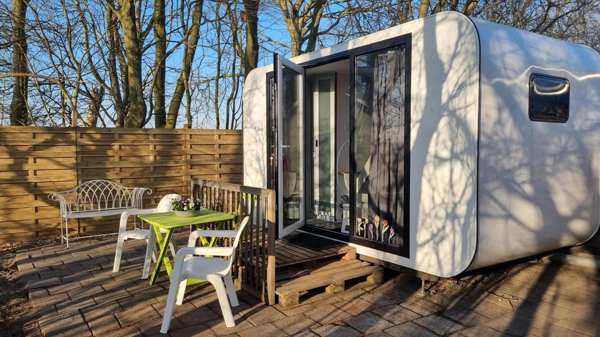 Farmer Farmyard Stays, Sleep Easy, Rural, Explore Campsite