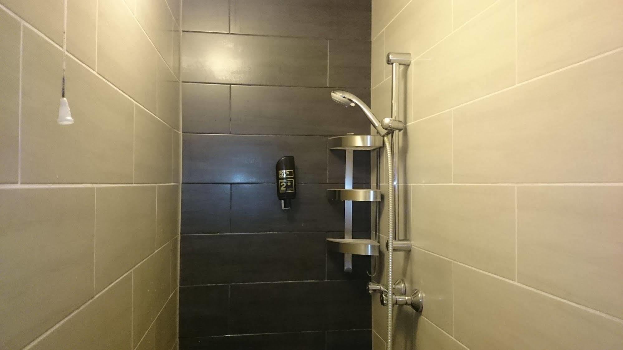 Amigo Budget Hostel *
