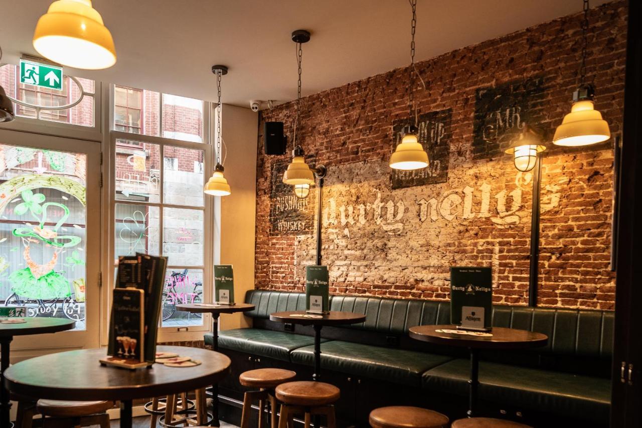 Durty Nelly's Hostel