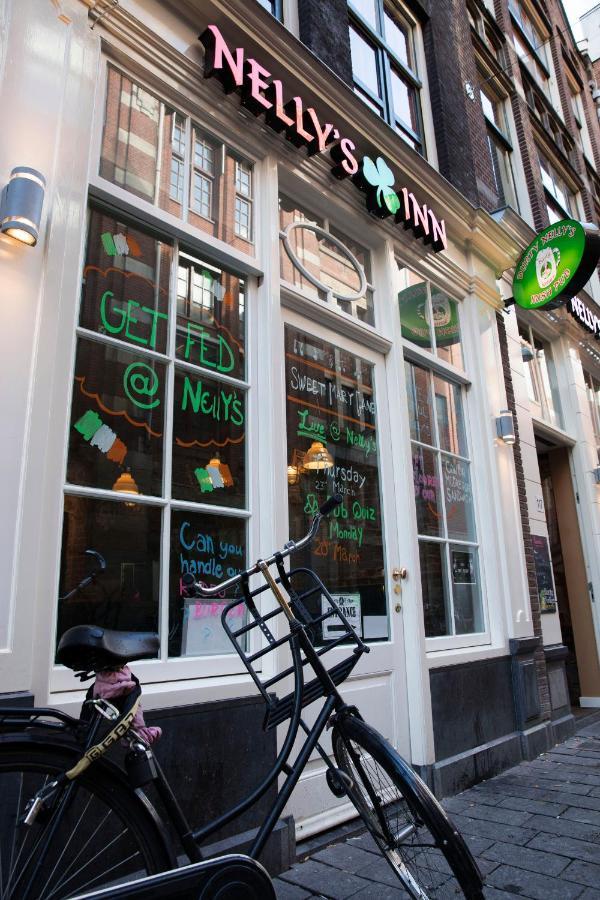 Hostel Durty Nelly's