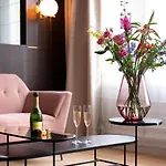 Spinoza Suites