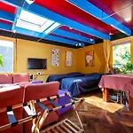 Dreamtime Houseboat