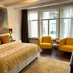 Amsterdam 4 Holiday Guestrooms
