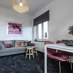 Cozy 2-Bedroom Apartment