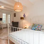 Apartments Romance