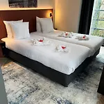 Hotel New Kit