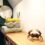 Najade Eco Houseboat