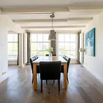Amsterdam Centre Harbour Apartments