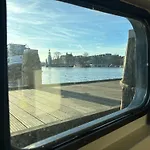 Hotelboat Iris