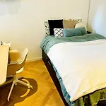 Spacious Familyhouse With Garden In Amsterdam Zuid