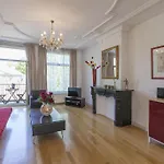 Artis Aquarium Apartment
