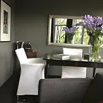 B&B Bij Tijn Op De Gracht