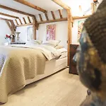 Bed & Breakfast Of Art
