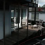 Houseboat Studio Sooki