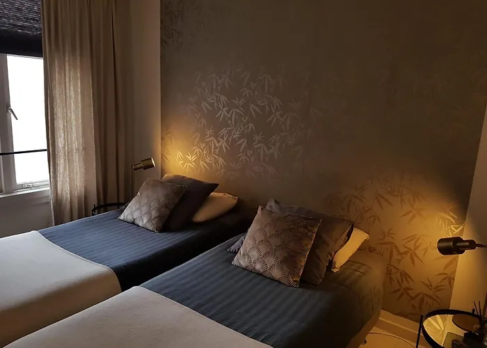 The Superstay Boutique Guestroom