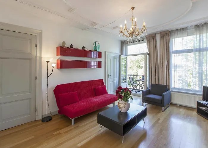 Artis Aquarium Apartment
