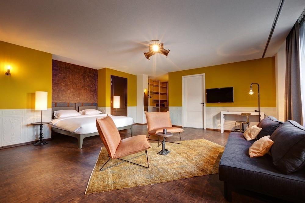 Hotel V Nesplein