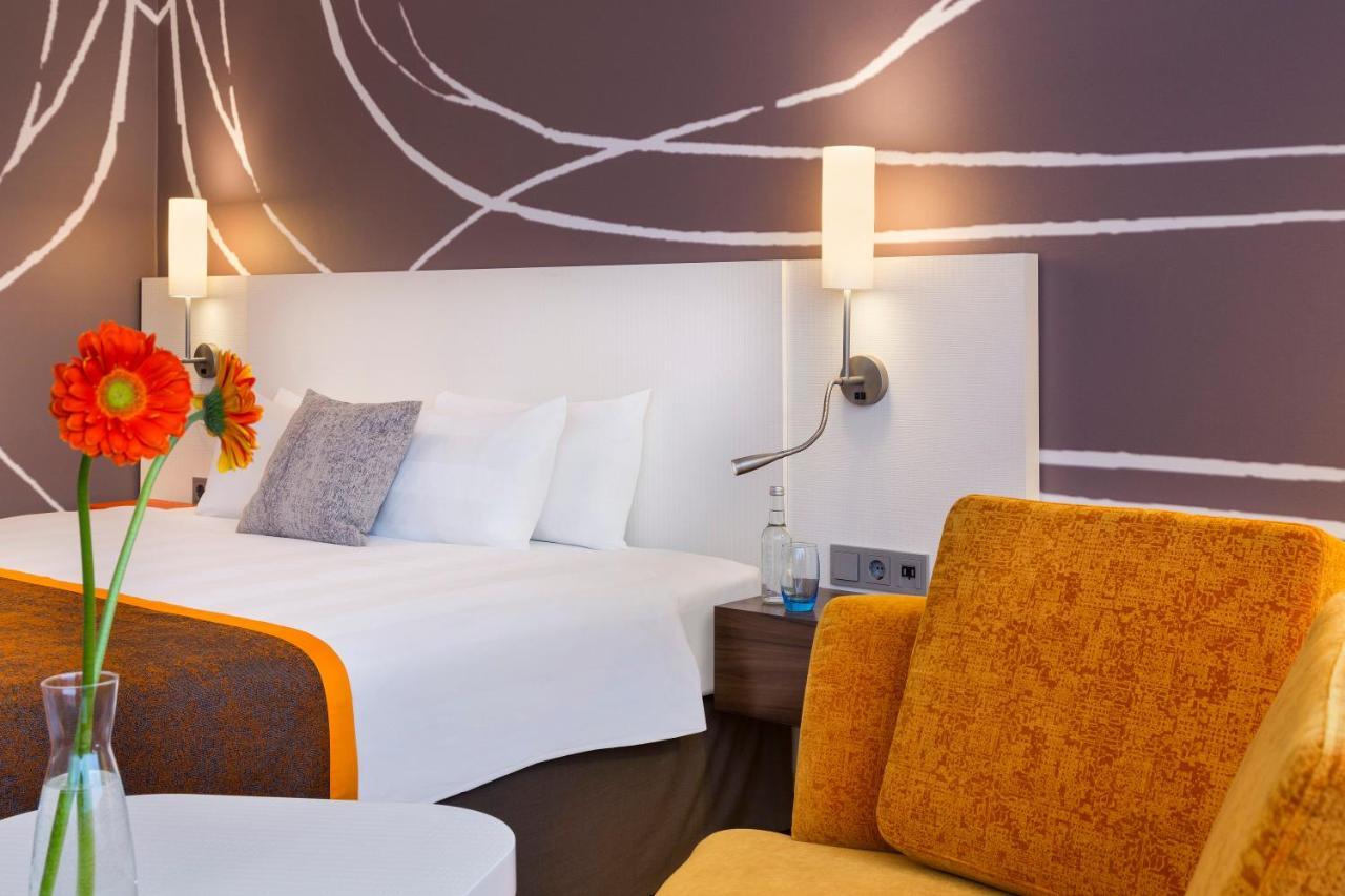 Hotel Holiday