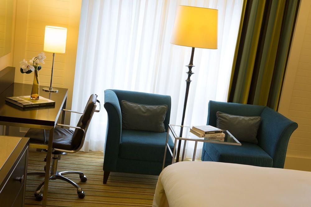 Renaissance Hotel