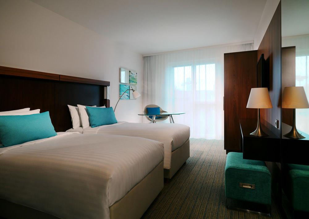 Courtyard By Marriott Arena Atlas