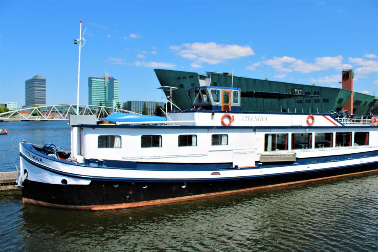 Botel Nova 2*