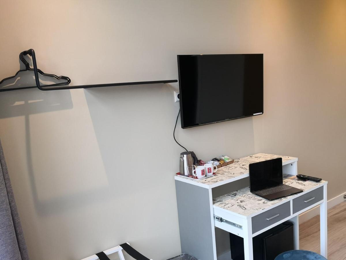 Roomwest * Amsterdam