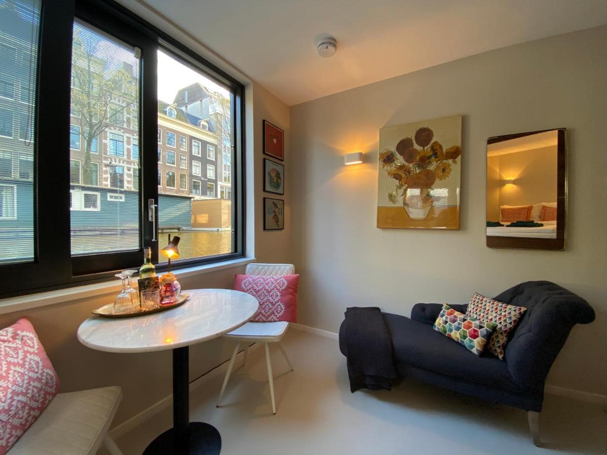 Houseboat Sophia *