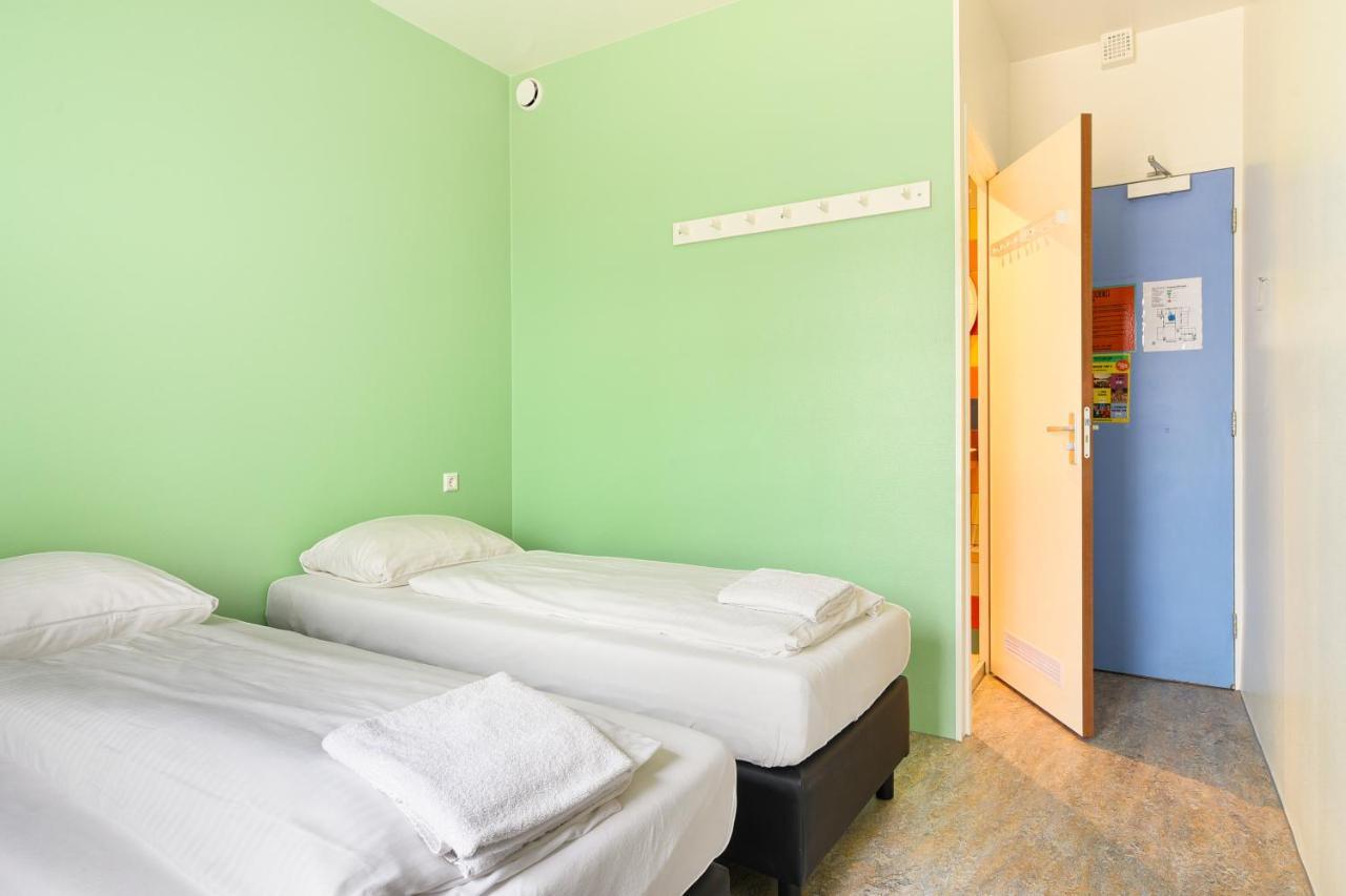 Hans Brinker Hostel