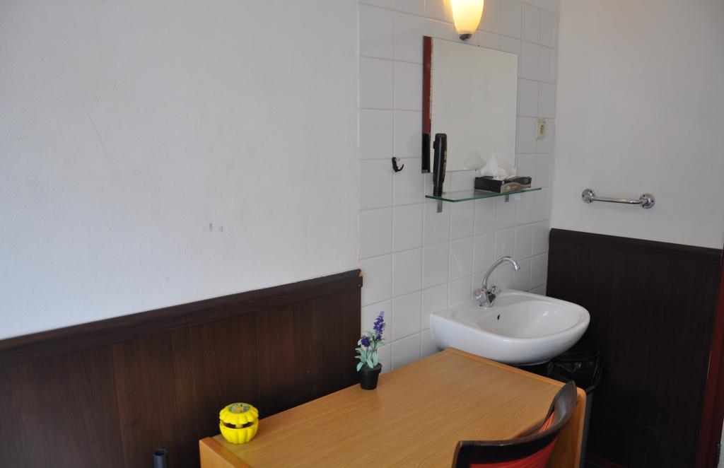 Budget Marnix Centre Hotel *