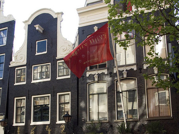 Nh Centre Hotel 4*