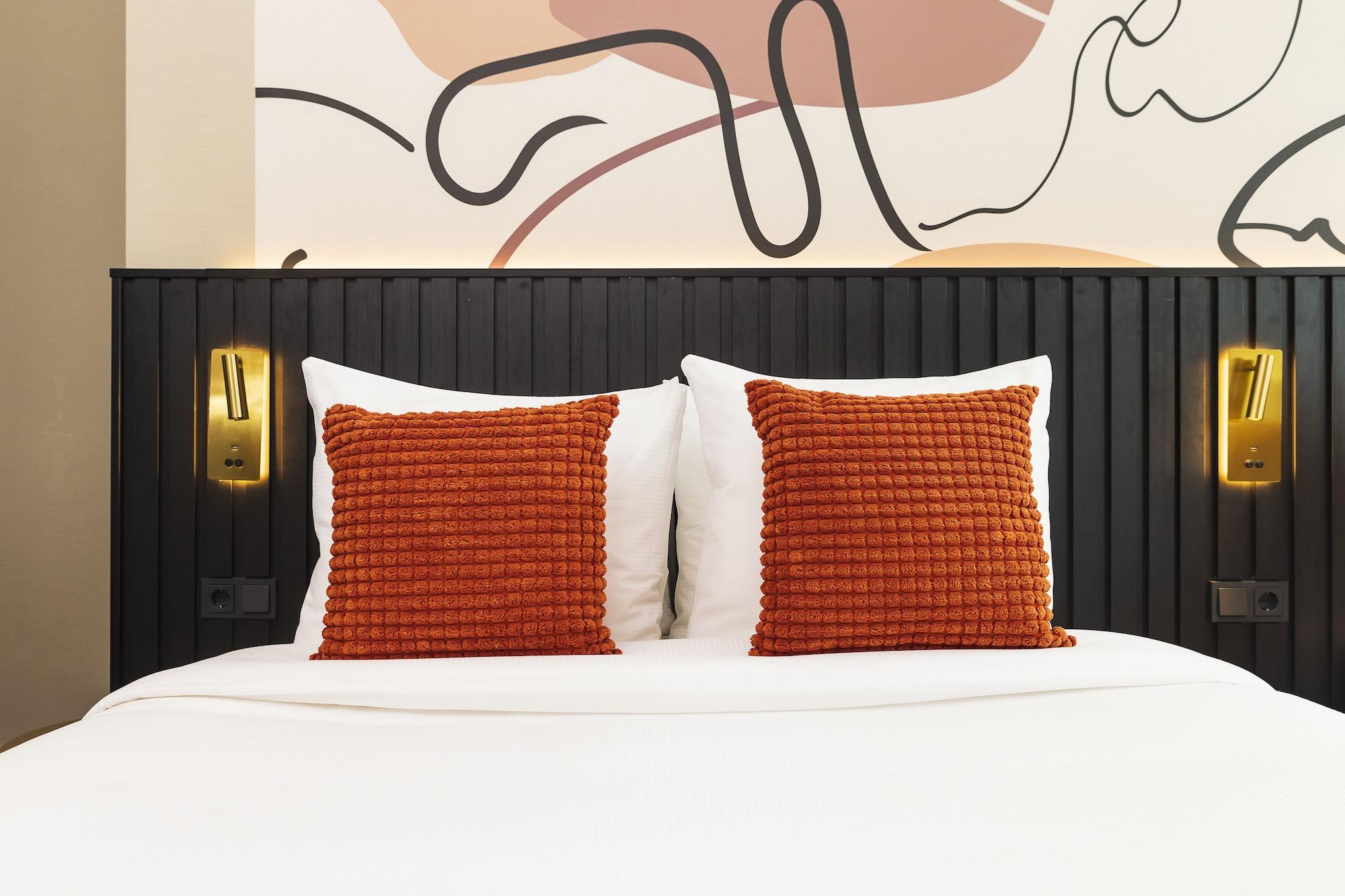 Huygens Place Hotel