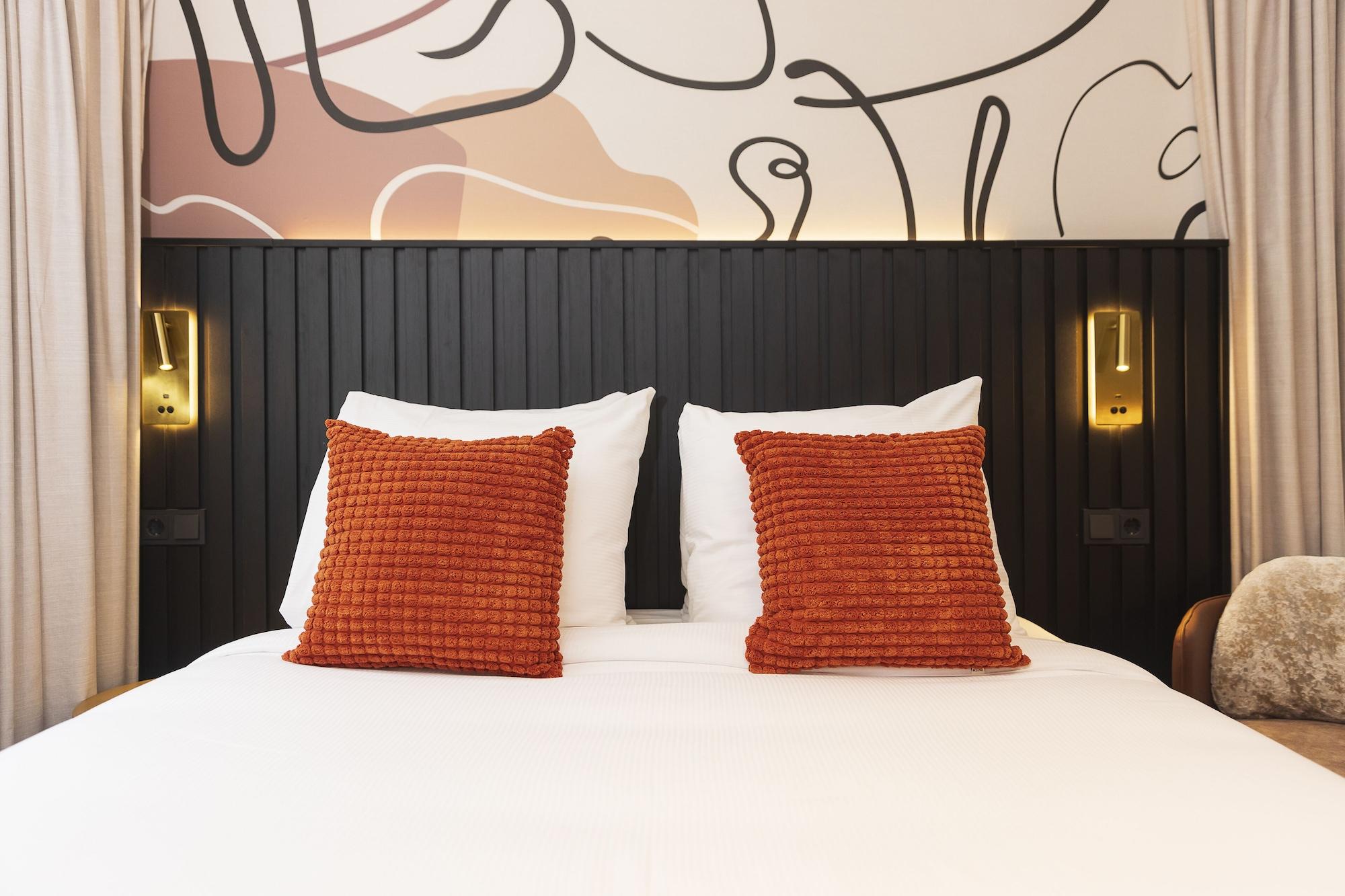 Huygens Place 4*