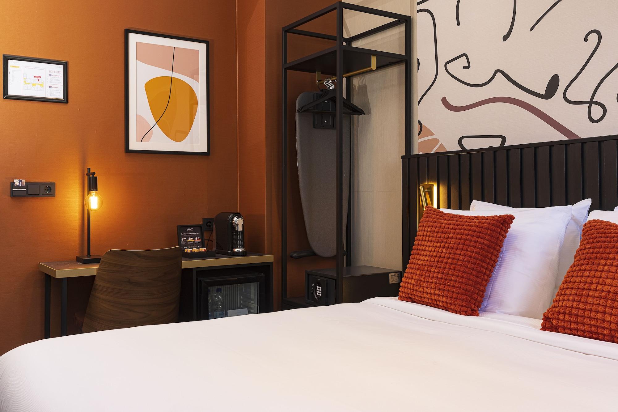 Huygens Place 4*