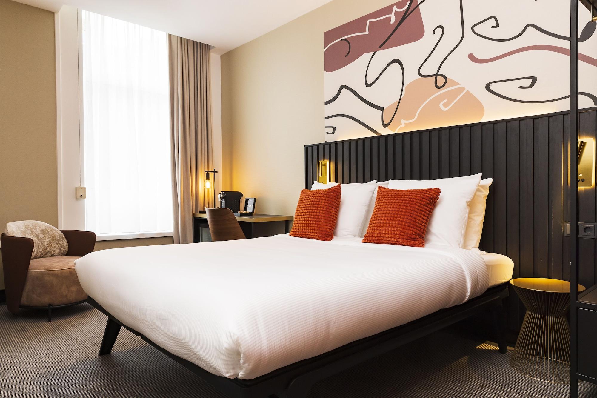 Huygens Place Hotel