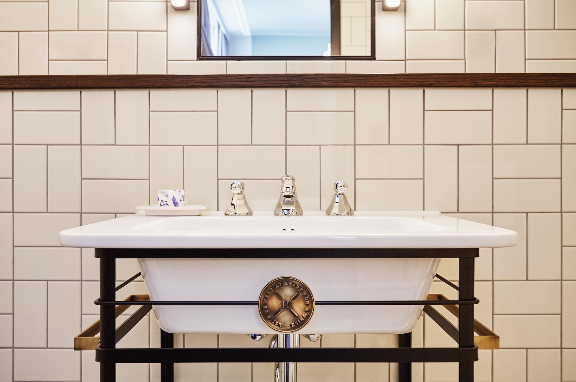 The Hoxton, Hotel 4*