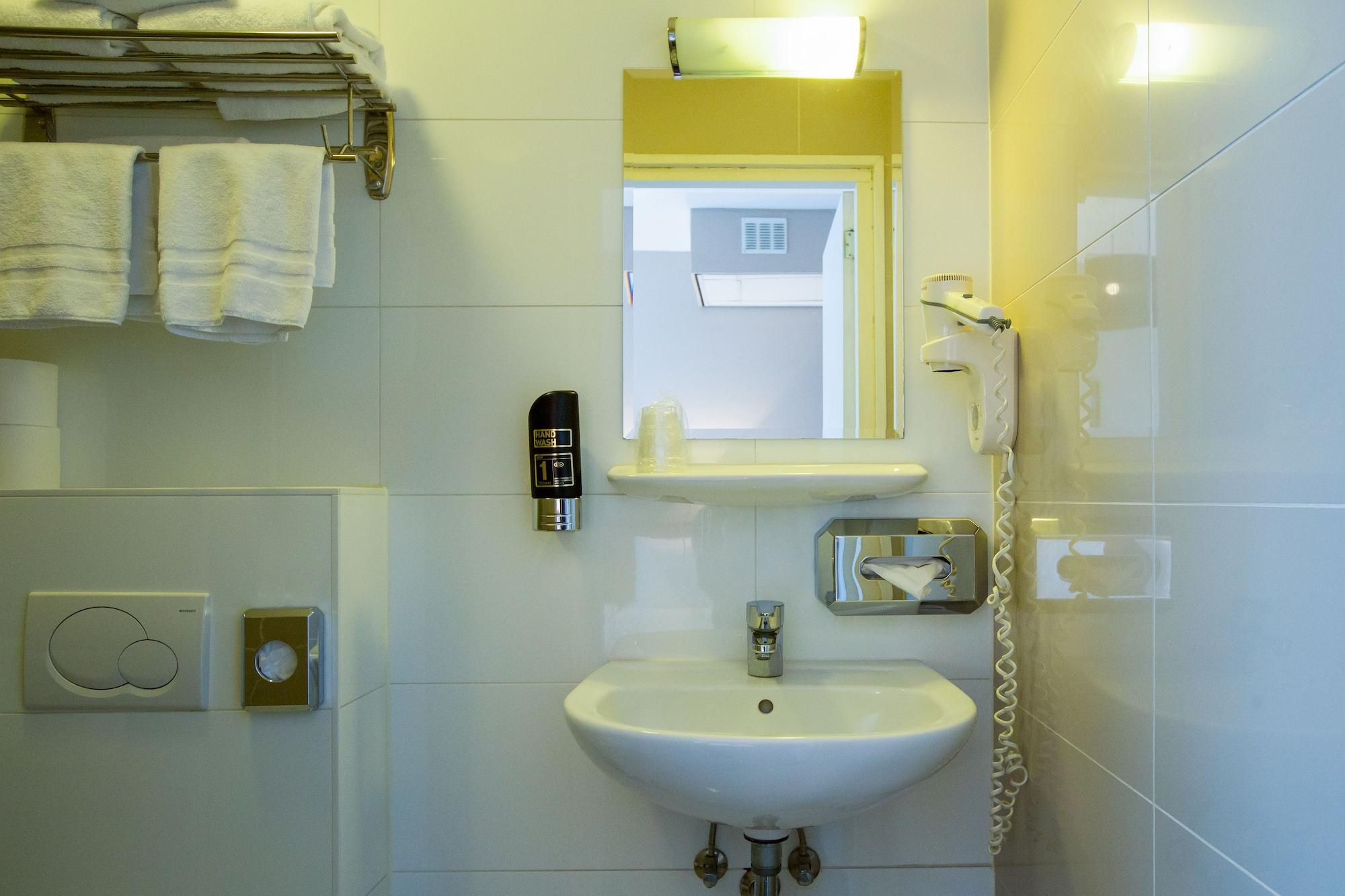 Park Hotel 3*