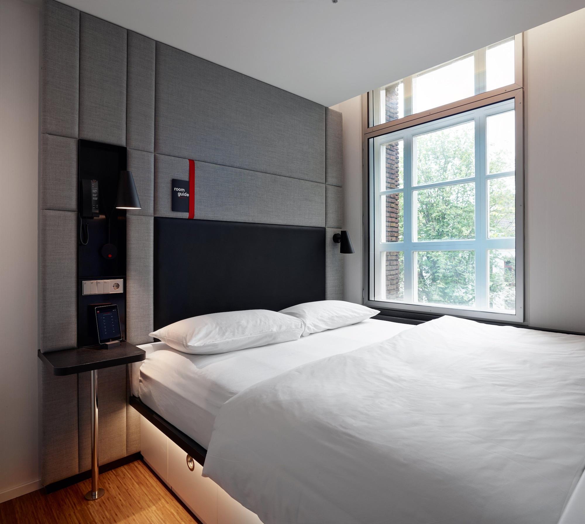 Citizenm Amstel Hotel 4*