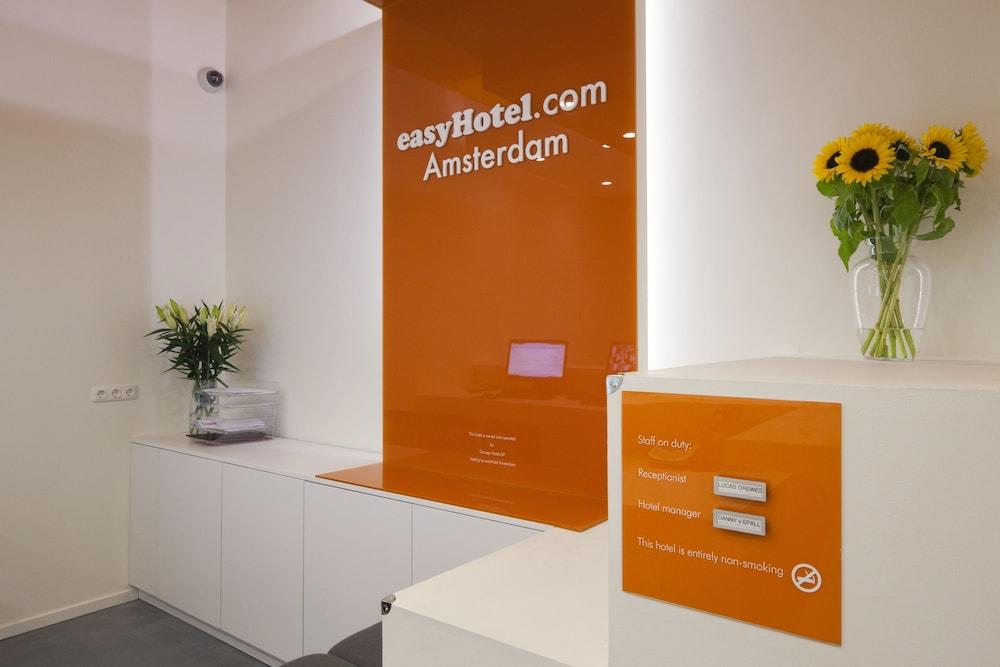 Easyhotel City Centre South 2*