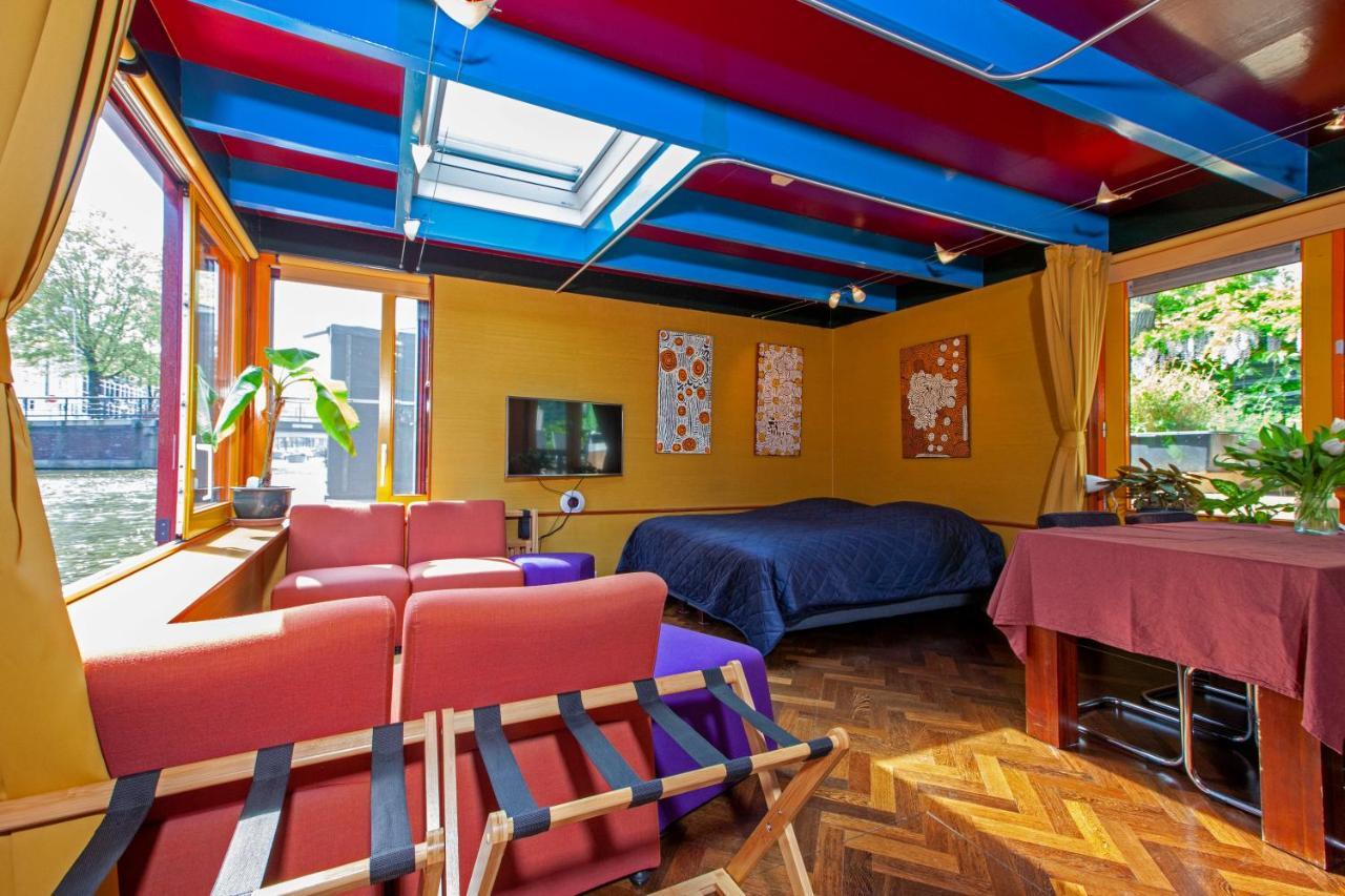 Dreamtime Houseboat Apartment Amsterdam