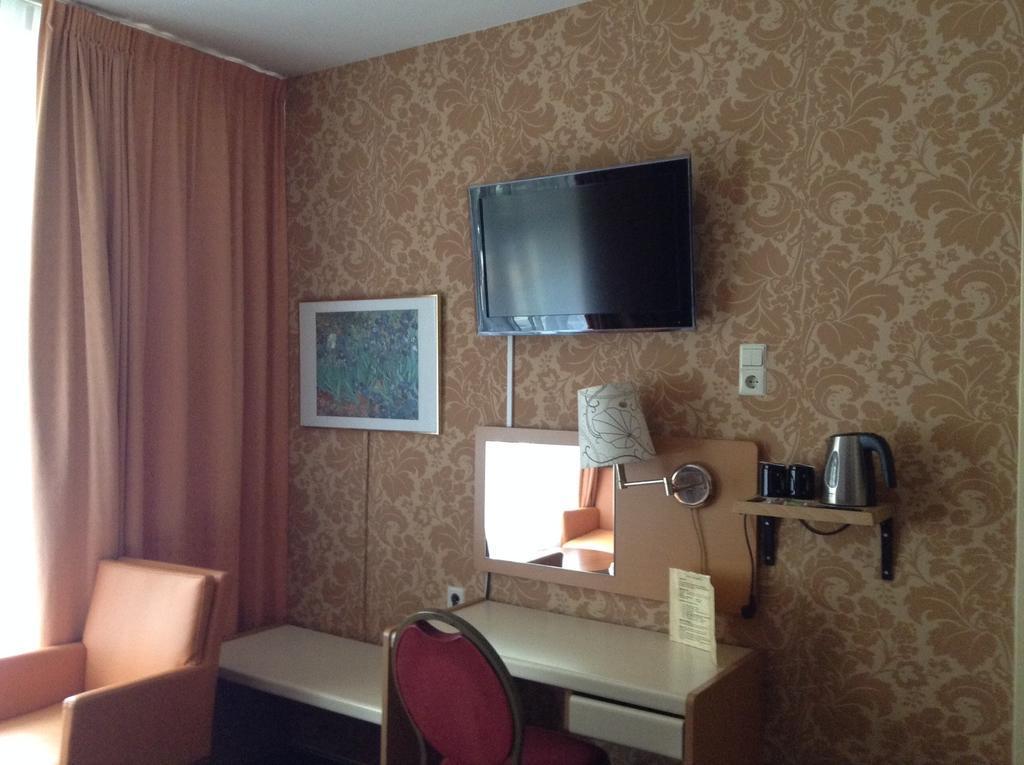 Hotel Aadam Wilhelmina 3*
