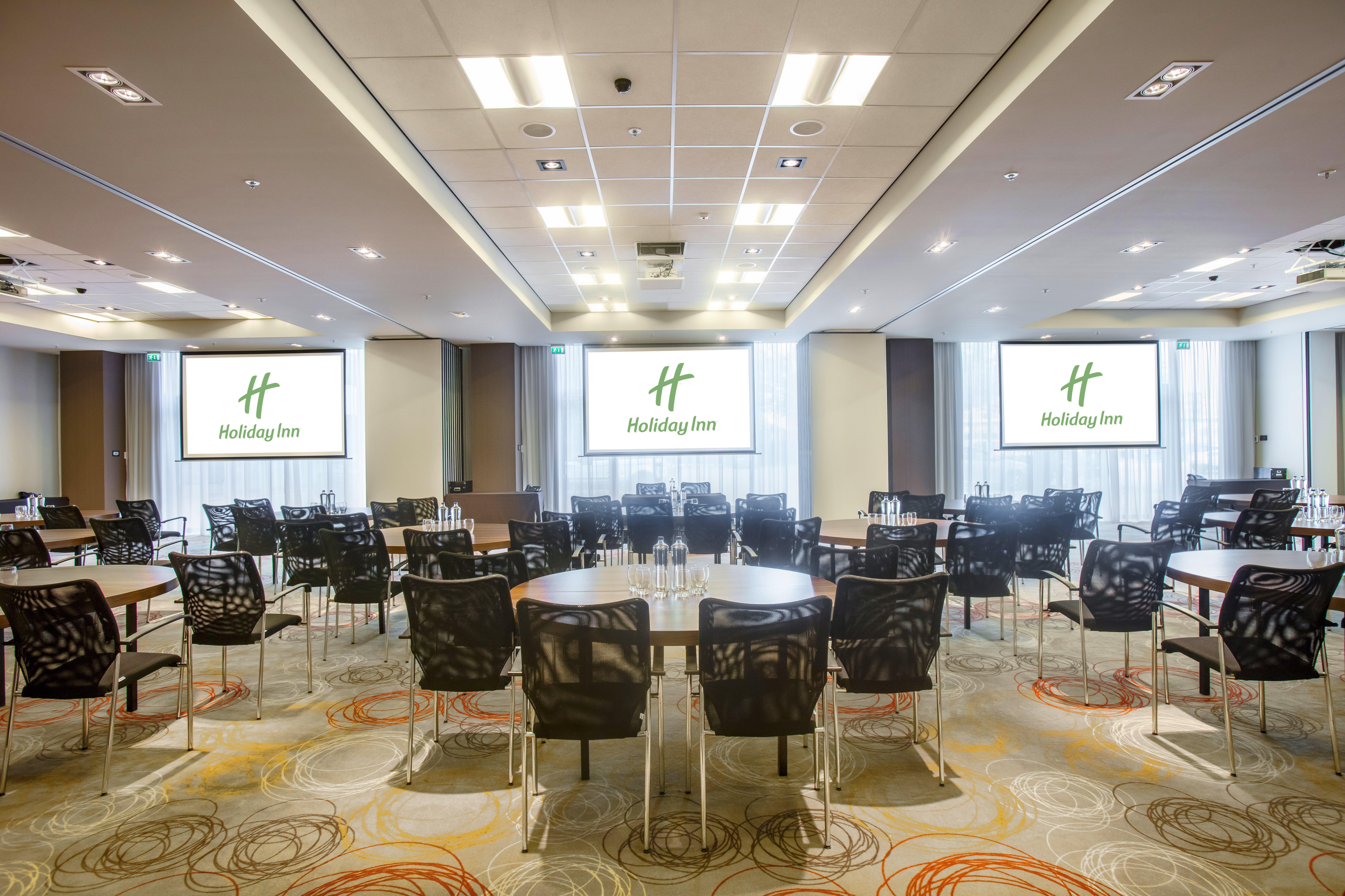 Hotel - Arena Towers By Ihg 4*