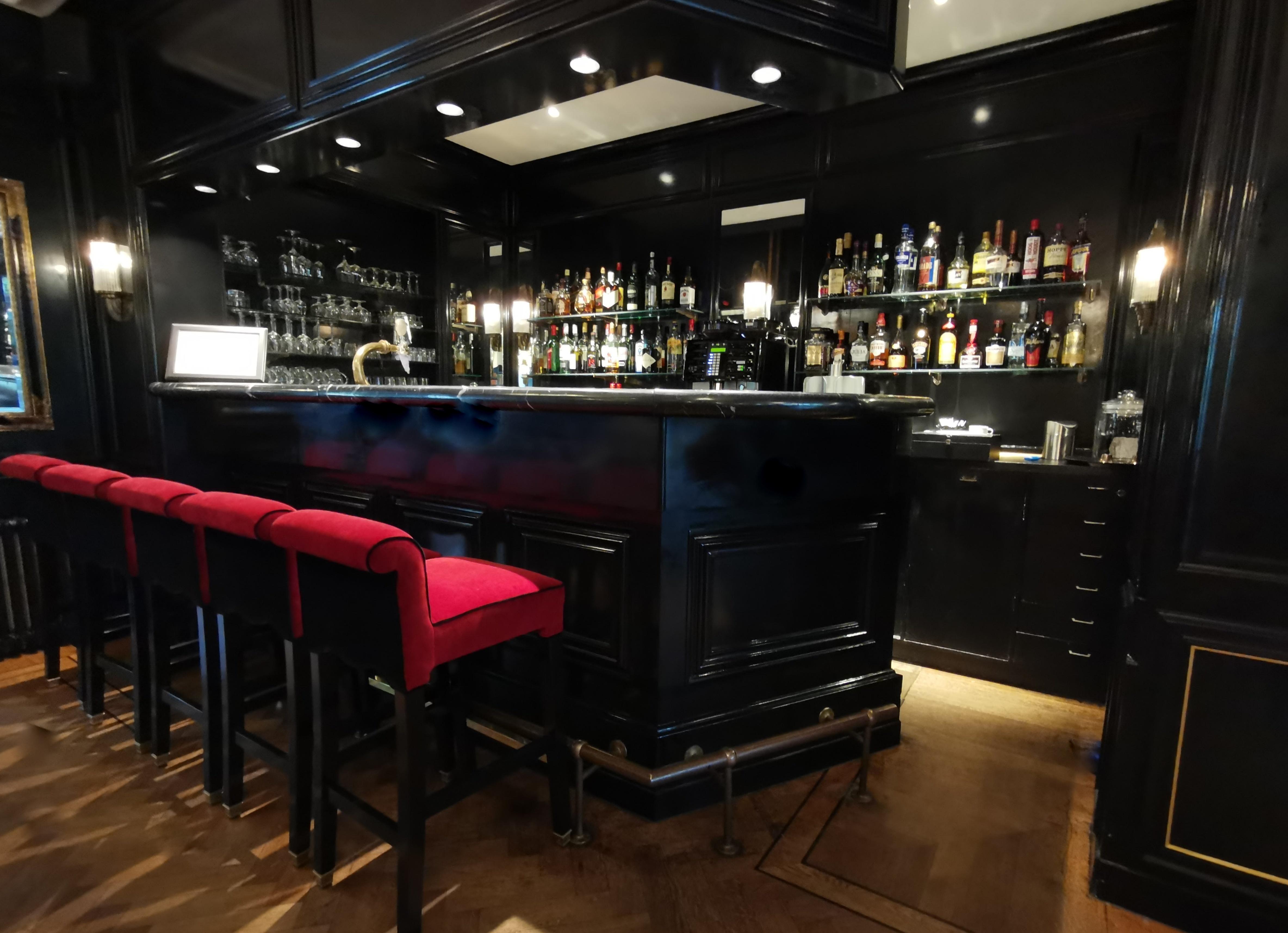 Apollofirst Boutique Amsterdam
