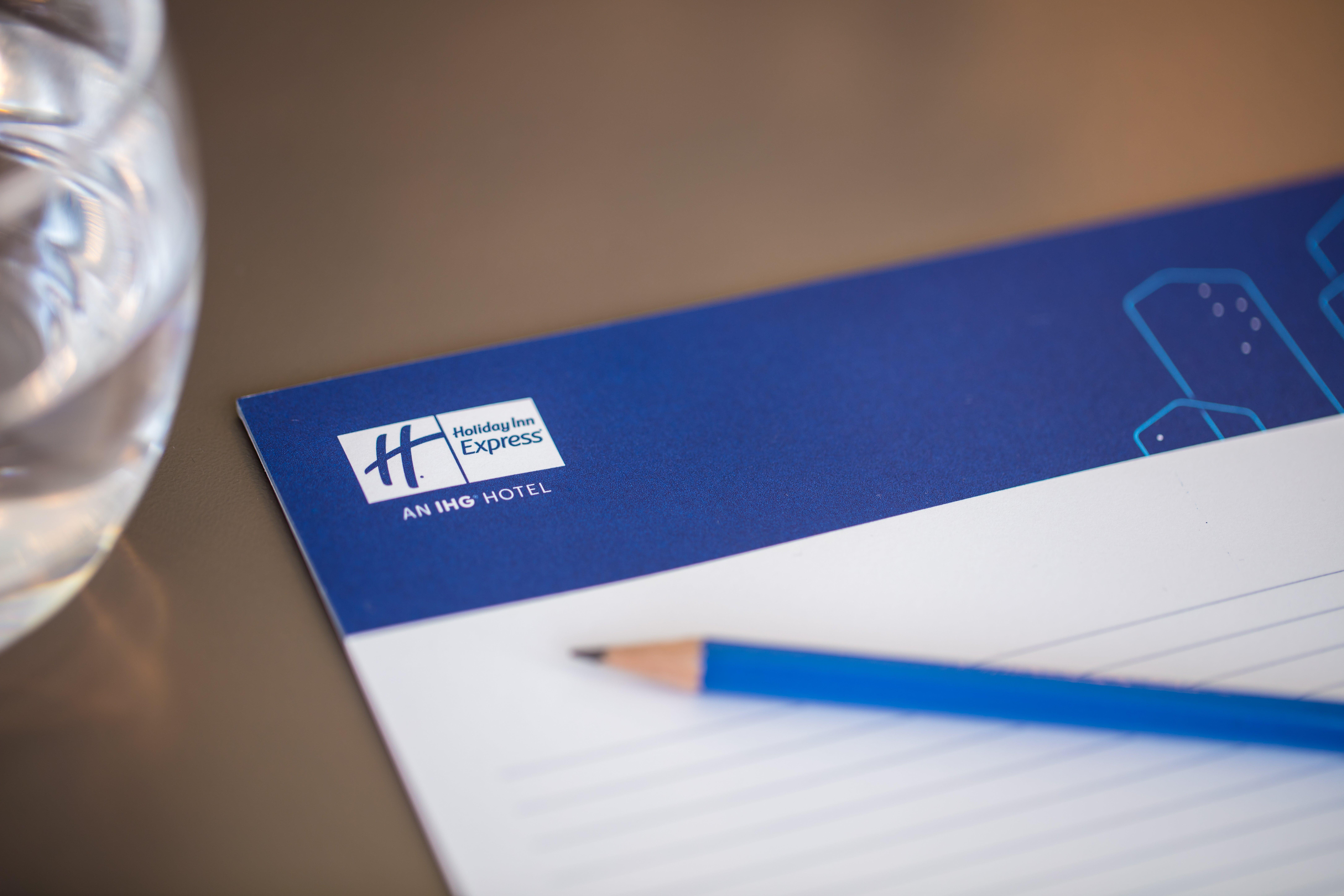 Hotel Holiday Express - South By Ihg 3*