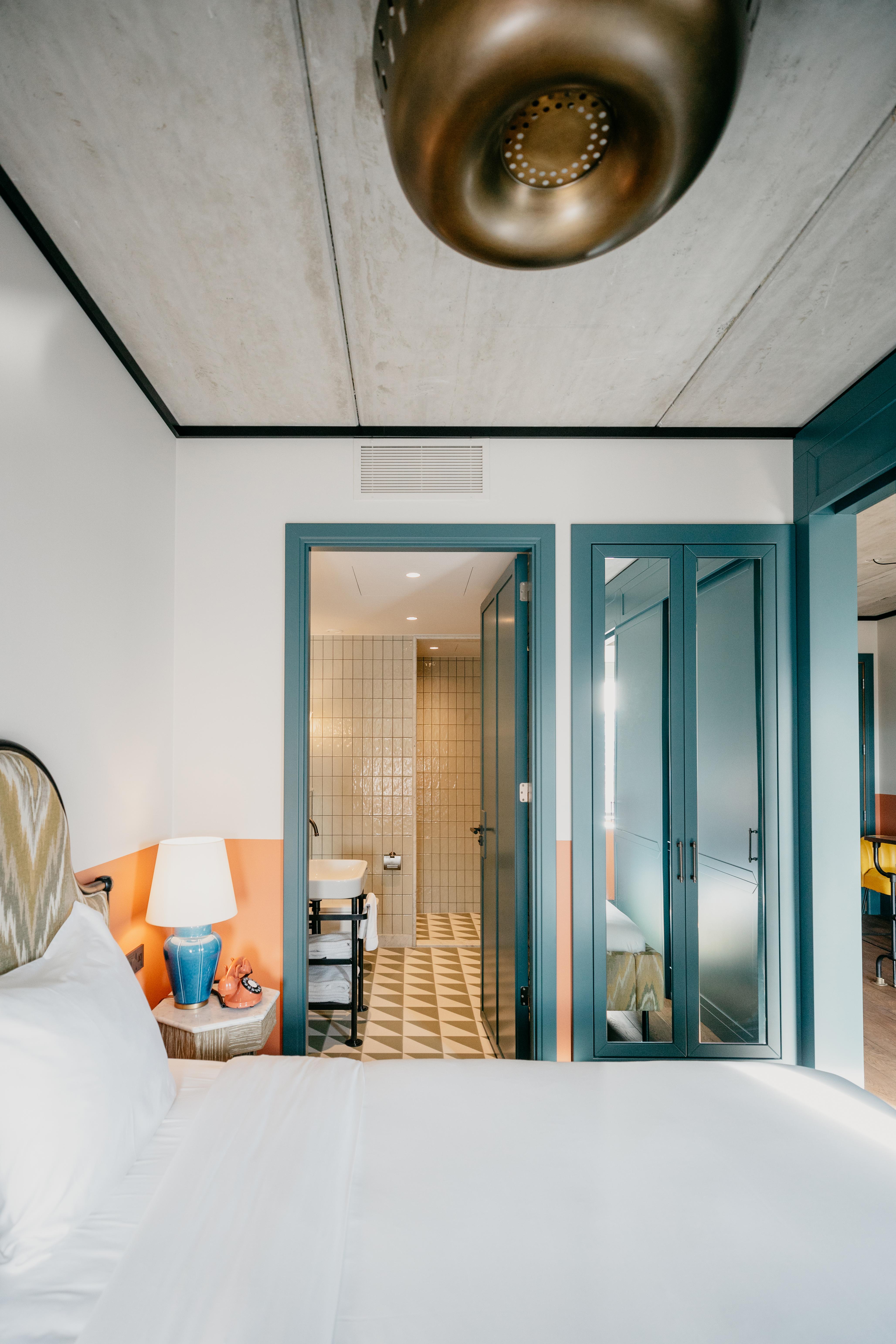 The July - Boat & Co Hotel 4*