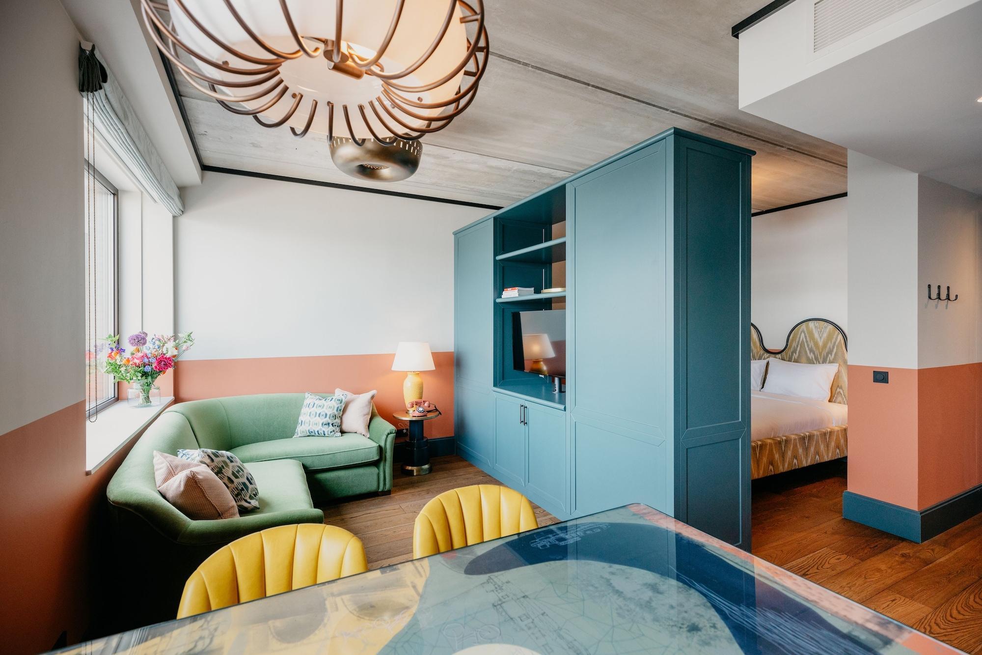 Hotel The July - Boat & Co