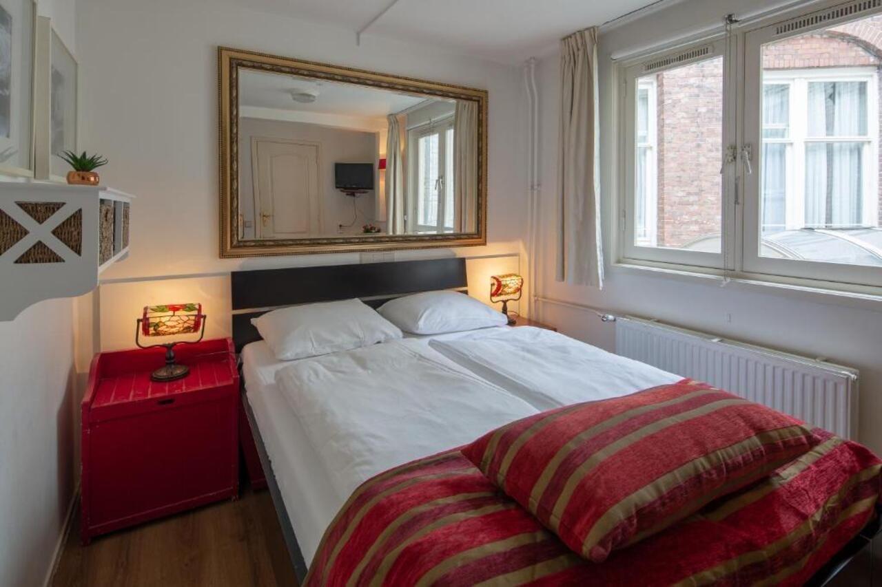 House Hotel